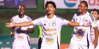 Crónica | Comunicaciones elimina al bicampeón Antigua GFC y firma una remontada de carácter rumbo a semifinales Comunicaciones venció a Antigua y se clasificó a semifinales